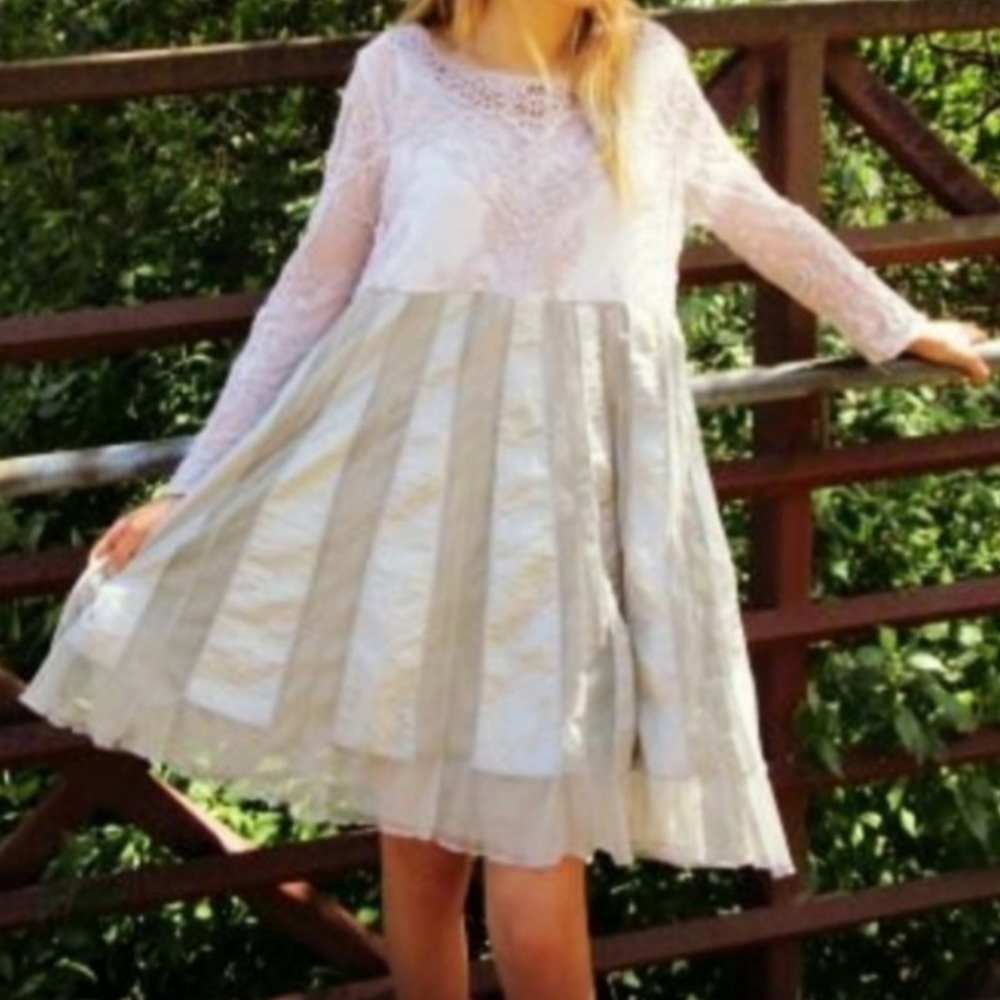 Gray Lace Empire Waist Dress - Picture 12 of 16
